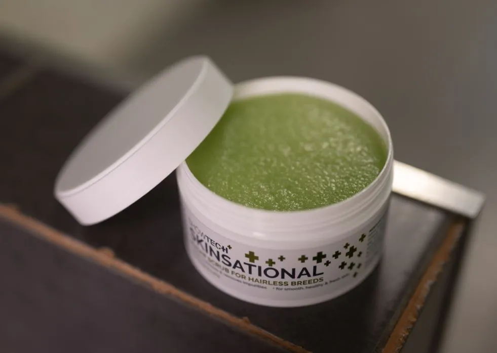 ShowTech  Skinsational Pet Scrub